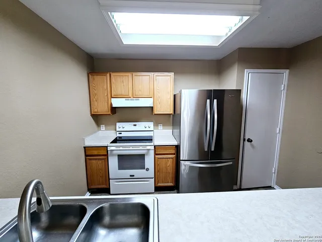 $1,500 | 116 Lone Star Way, Cibolo, TX 78108