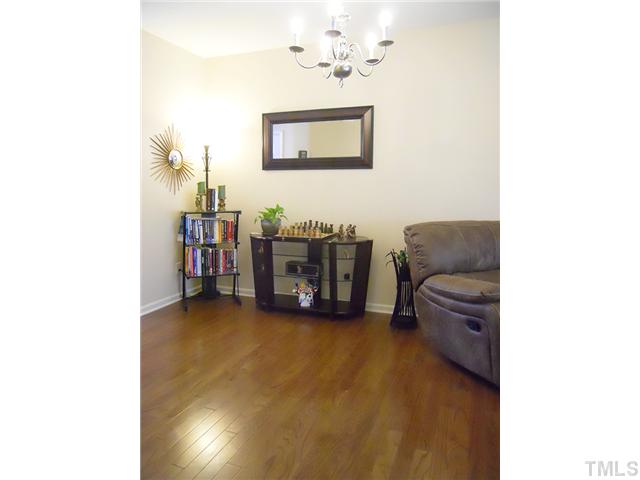 14334 Foxcroft Road Raleigh, NC 27614 - Photo 3 of 21 Gallery Image 3