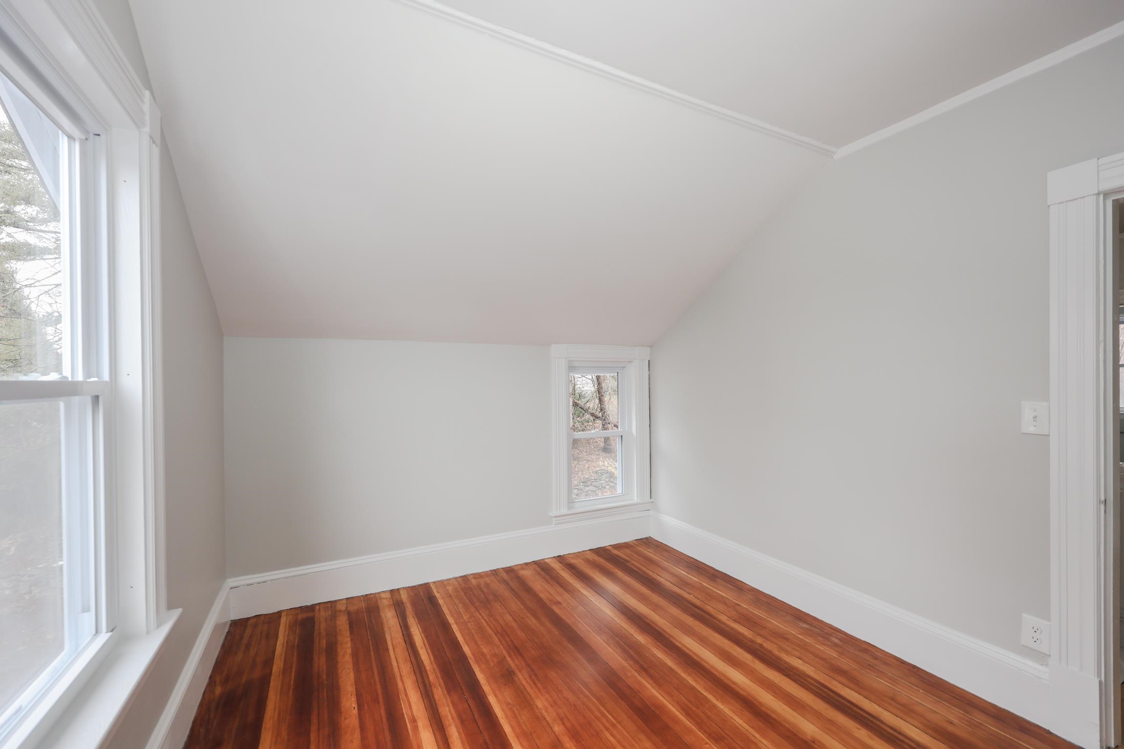 958 Hanover Street Manchester, NH 03104 - Photo 33 of 36