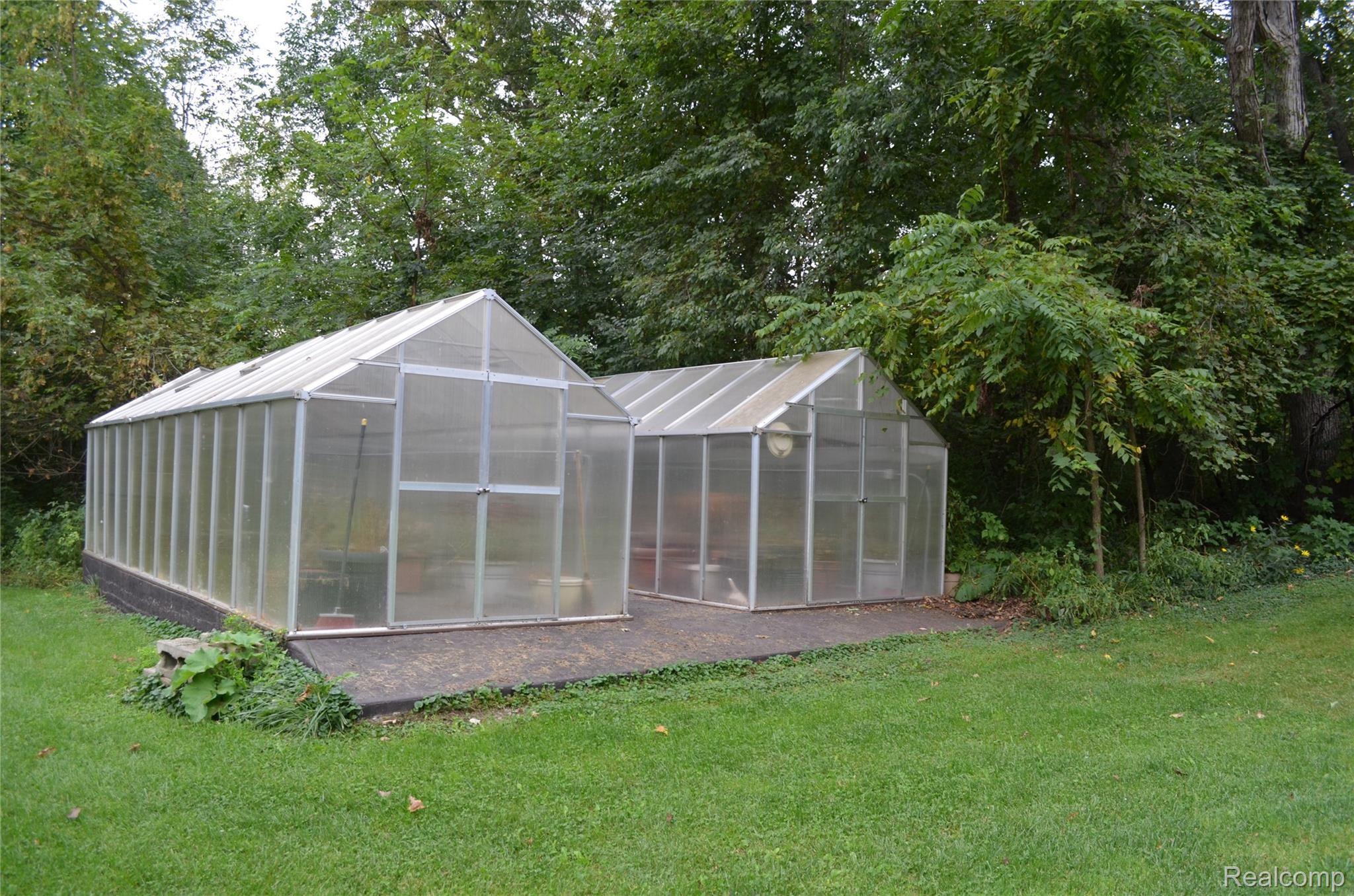 5036 Bullard Road Fenton, MI 48430 - Photo 50 of 62 DSC_0011.JPG