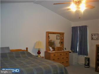 604 Ebersole Road Reading, PA 19605 - Photo 8 of 12 Gallery Image 8