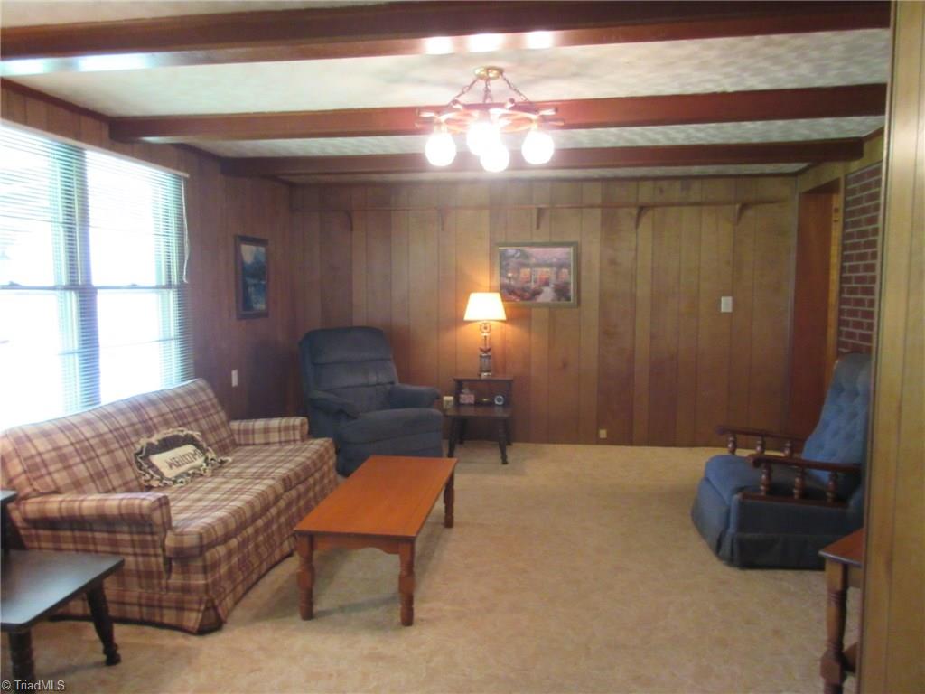 113 Queens Road Lexington, NC 27292 - Photo 5 of 11 Gallery Image 5