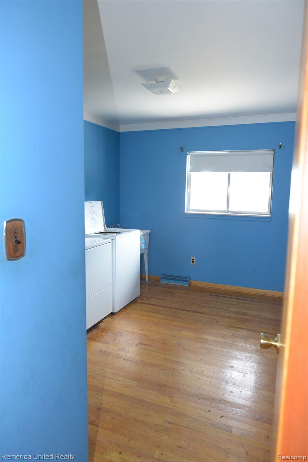11425 Racine Road Warren, MI 48093 - Photo 10 of 28 Bedroom
