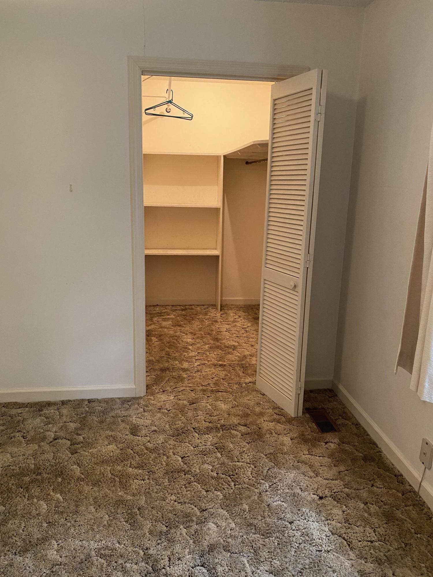 215 Pineland Road Walterboro, SC 29488 - Photo 18 of 26 IMG_5381