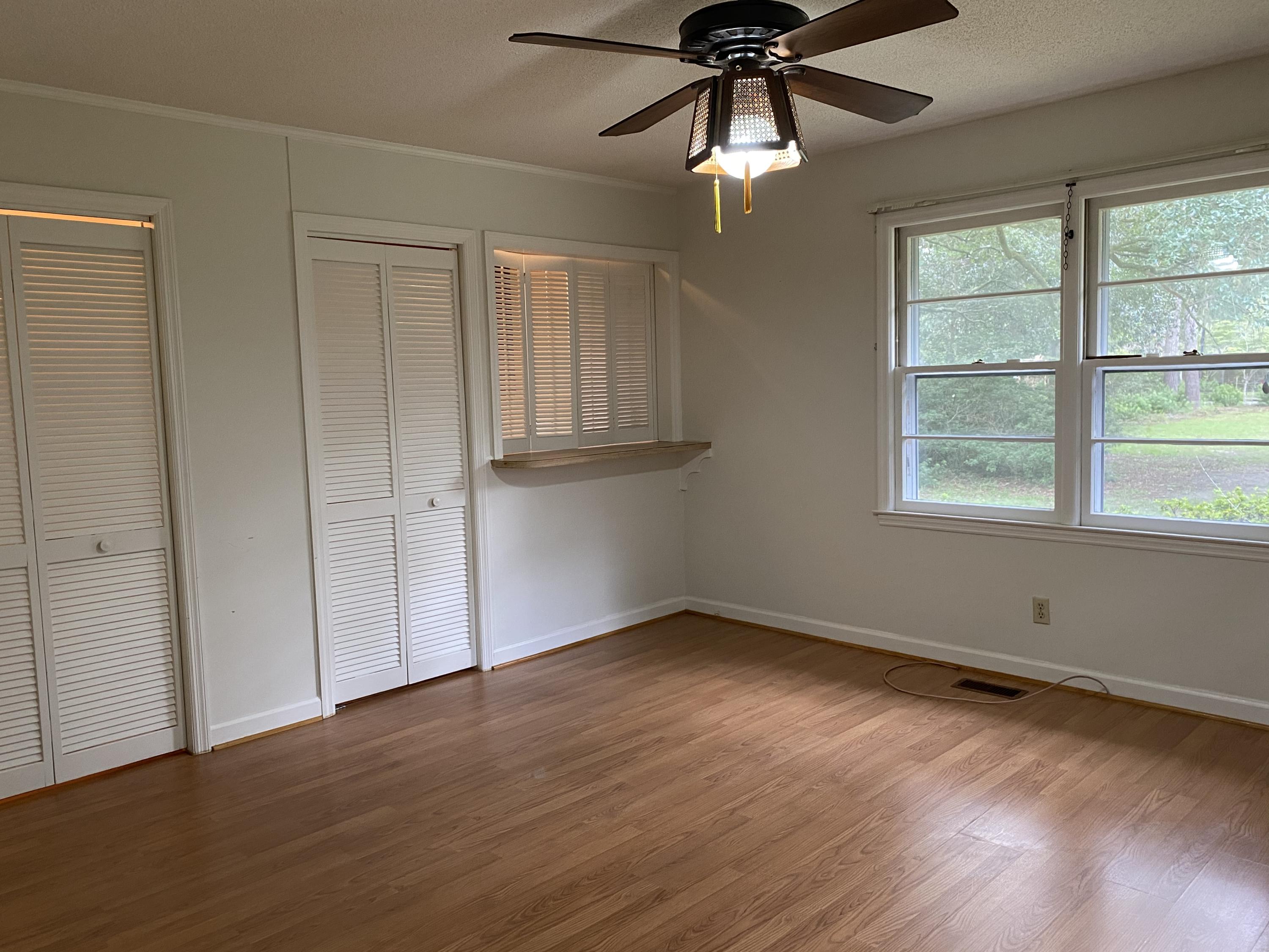 215 Pineland Road Walterboro, SC 29488 - Photo 10 of 26 IMG_5388