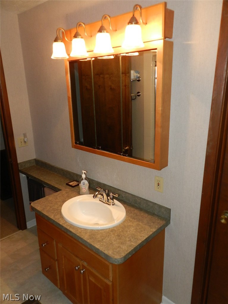 17424 Howe Road Strongsville, OH 44136 - Photo 27 of 34