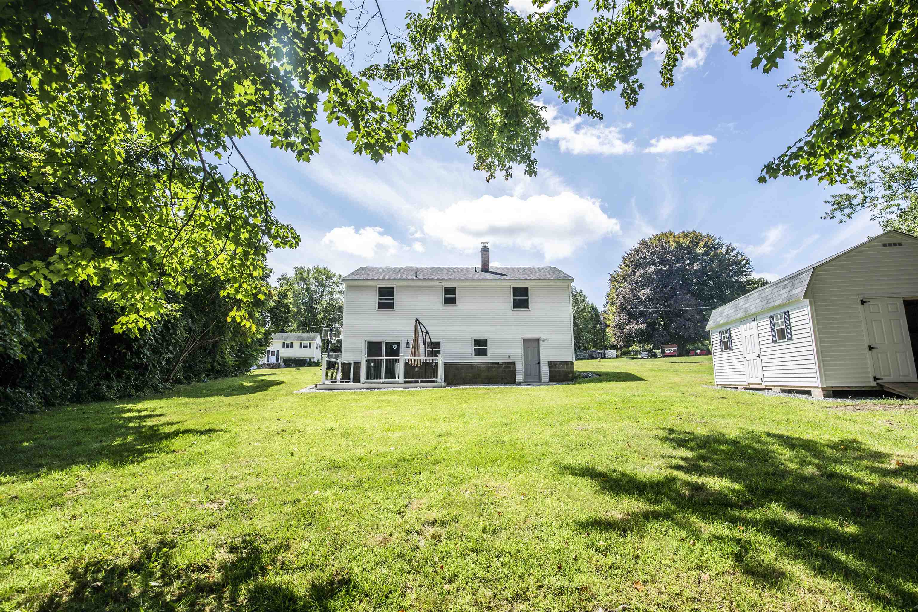 8 Gloria Road Salem, NH 03079 - Photo 9 of 20 Gallery Image 9