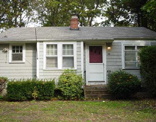 149 Winterberry Road Narragansett, RI 02874 - Photo 1 of 1 Exterior Front.
