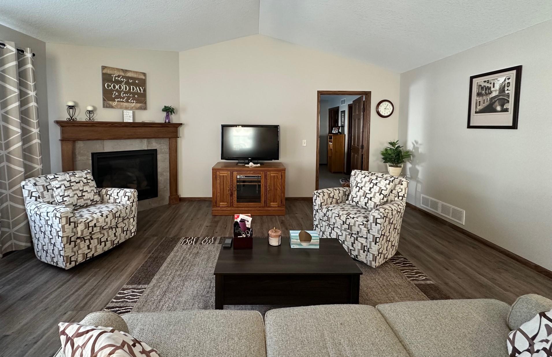 808 17th Street North Princeton, MN 55371 - Photo 9 of 19