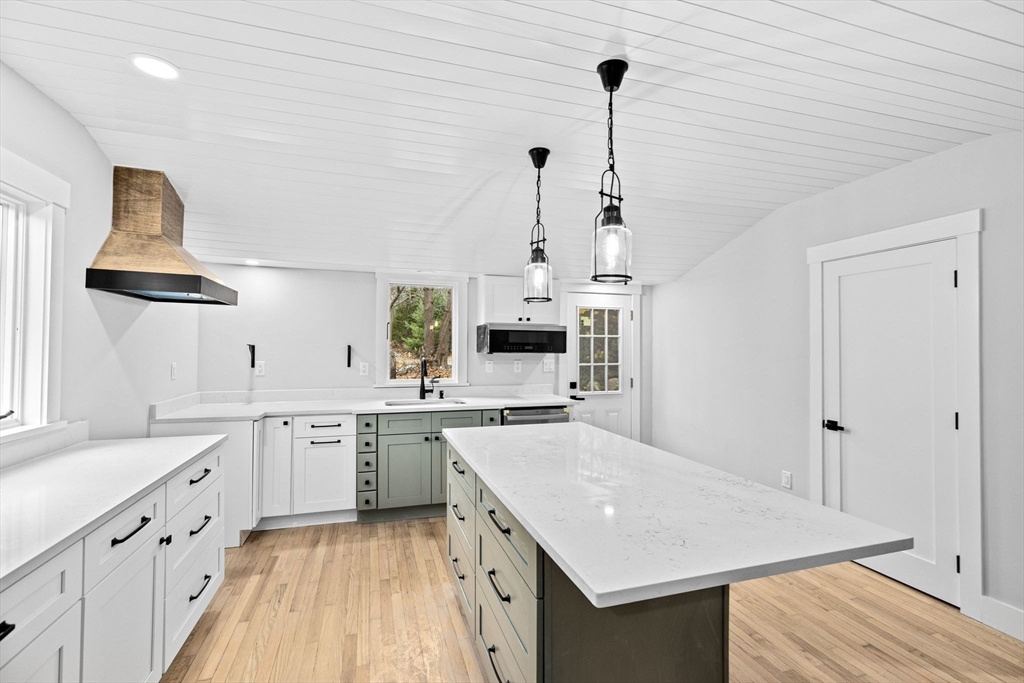 70 Henry Turner Bailey Road Scituate, MA 02066 - Photo 6 of 25 Gallery Image 6