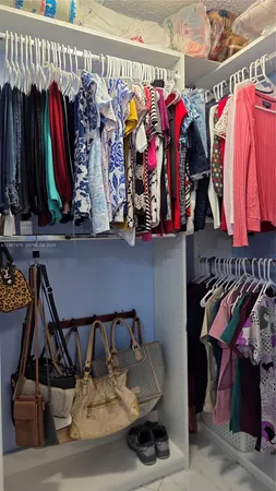 $164,900 | 9400 Lime Bay Boulevard, Unit 315, Tamarac, FL 33321