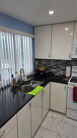 $164,900 | 9400 Lime Bay Boulevard, Unit 315, Tamarac, FL 33321