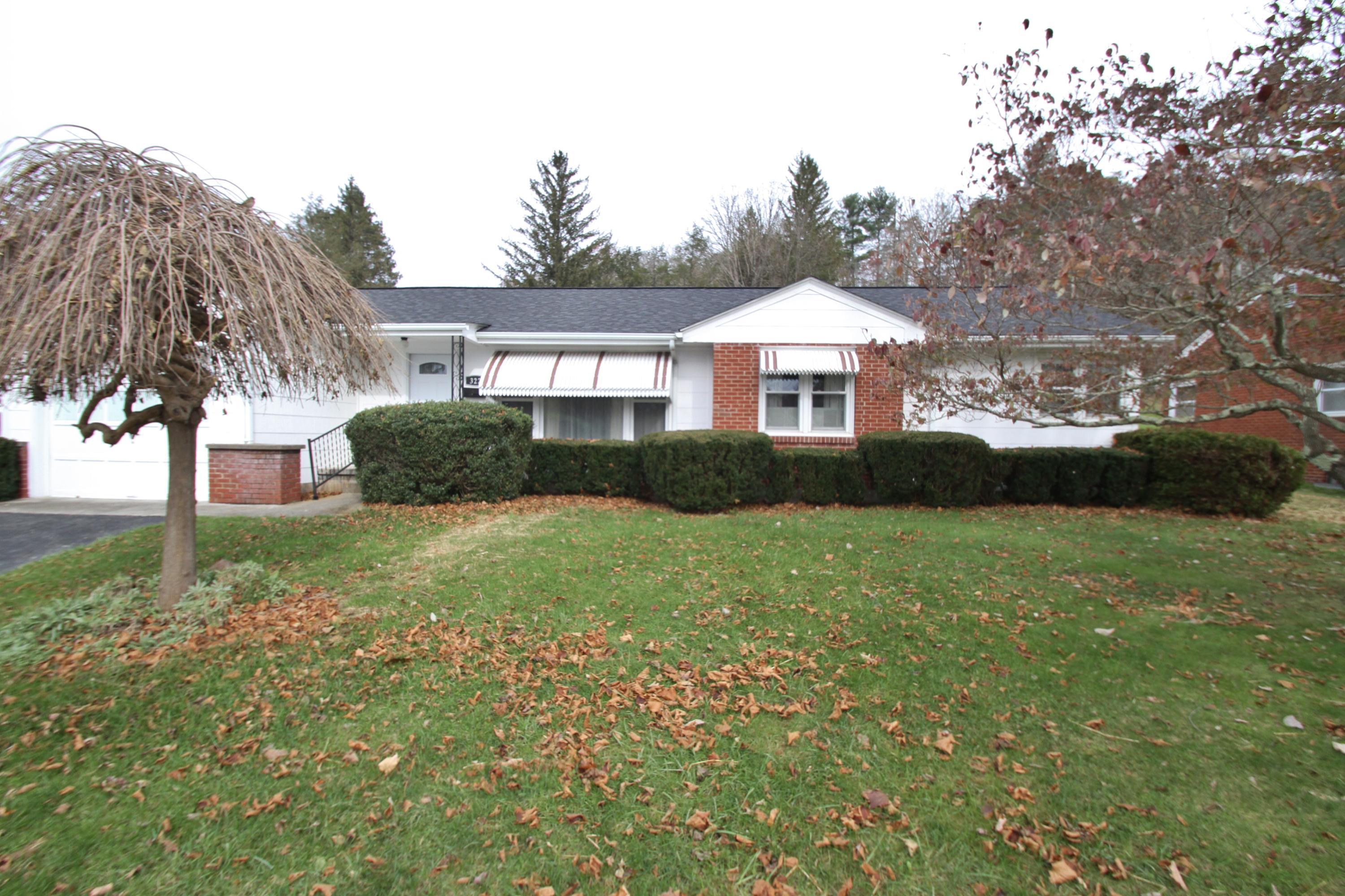 322 Rowan Road White Sulphur Springs, WV 24986 - Photo 29 of 37 Gallery Image 29