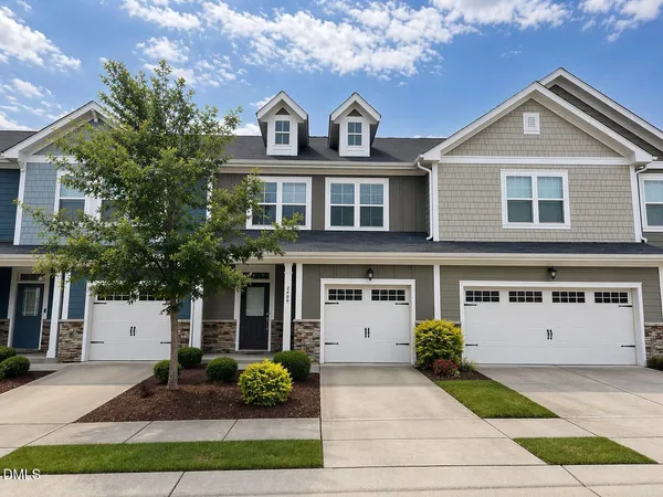 $2,075 | 2409 Pecan Ridge Way, Apex, NC 27502