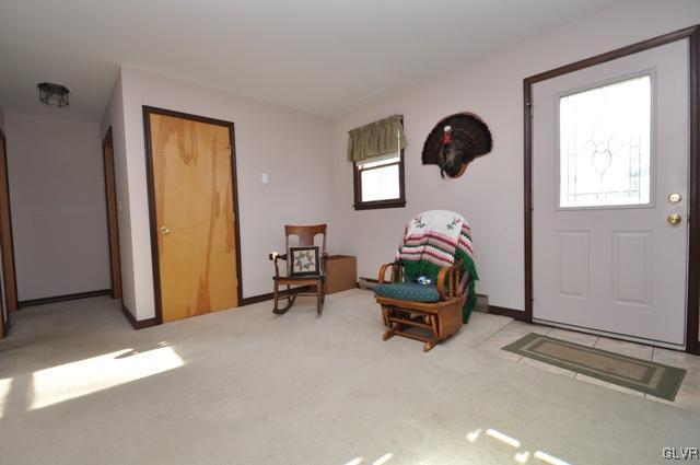 369 Timber Hill Road Henryville, PA 18332 - Photo 6 of 21 a living room with furniture