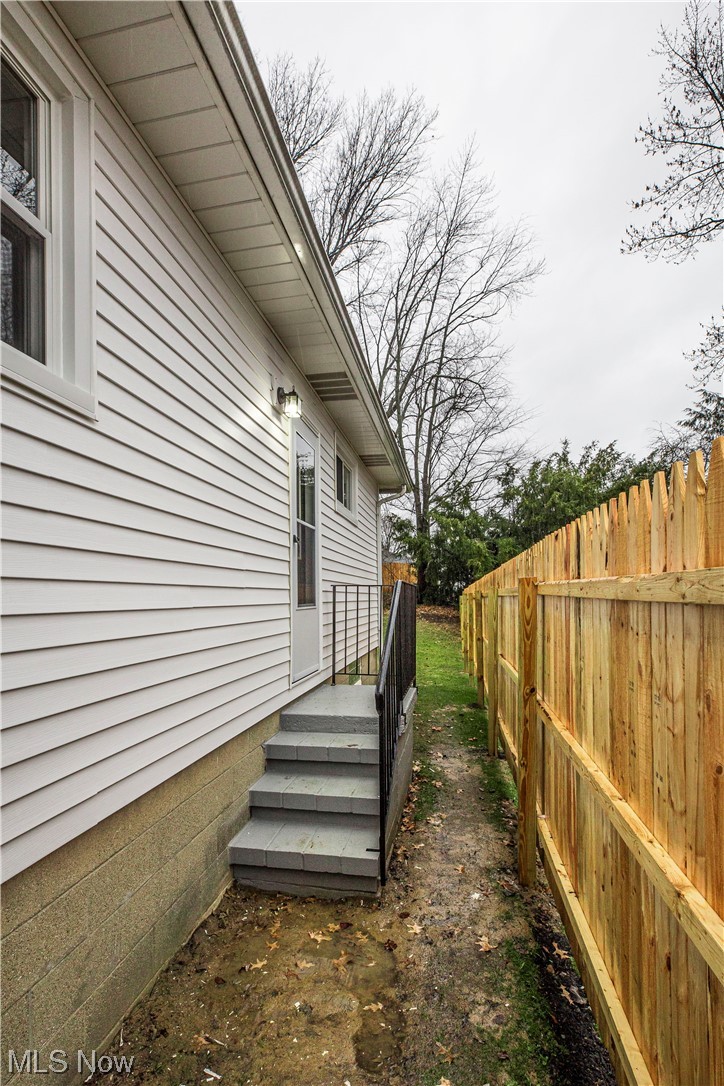 340 Hillman Road Akron, OH 44312 - Photo 29 of 31