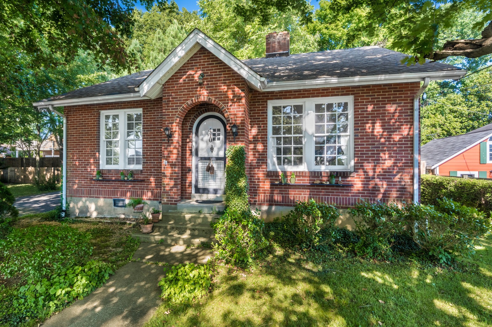 410 Connell Street Springfield, TN 37172 - Photo 3 of 24 a front view of a house with a yard