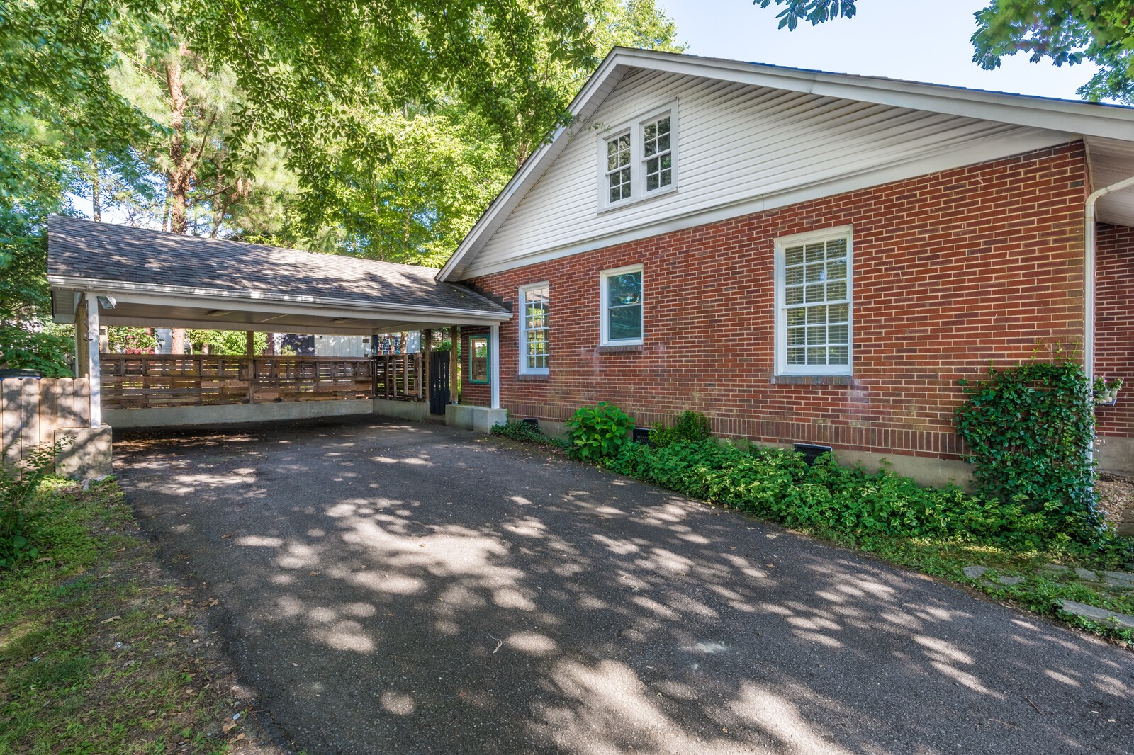 410 Connell Street Springfield, TN 37172 - Photo 5 of 24 a view of a house with a yard