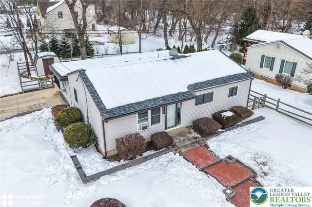 $420,000 | 3701 North Saucon Avenue, Center Valley, PA 18034