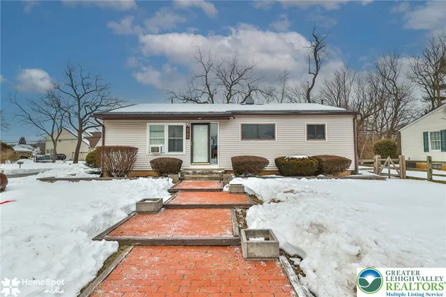 $420,000 | 3701 North Saucon Avenue, Center Valley, PA 18034