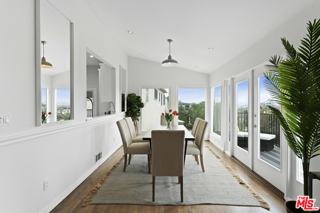 7106 Trask Avenue Playa del Rey, CA 90293 - Photo 15 of 46 Gallery Image 15