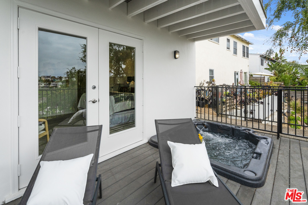 7106 Trask Avenue Playa del Rey, CA 90293 - Photo 27 of 46 Gallery Image 27