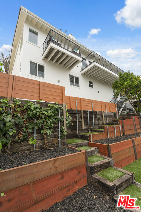 7106 Trask Avenue Playa del Rey, CA 90293 - Photo 40 of 46 Gallery Image 40