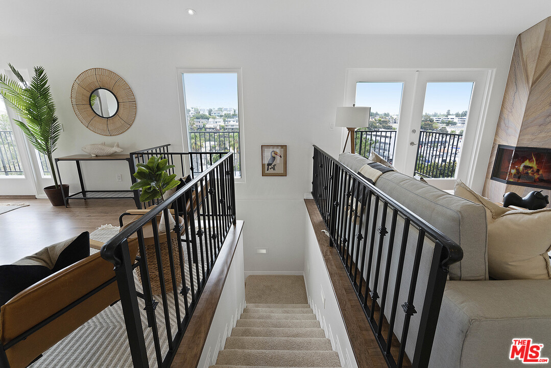 7106 Trask Avenue Playa del Rey, CA 90293 - Photo 8 of 46 Gallery Image 8