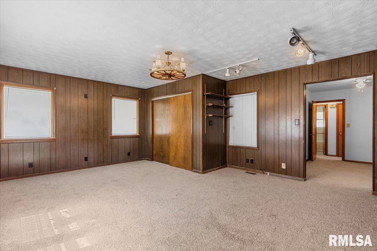 4 Midland Court Springfield, IL 62702 - Photo 12 of 29