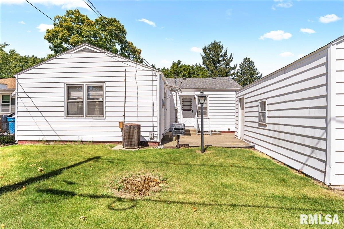 4 Midland Court Springfield, IL 62702 - Photo 25 of 29