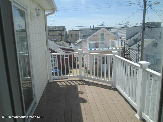 31 West Rutherford Lane Lavallette, NJ 08735 - Photo 7 of 14 7