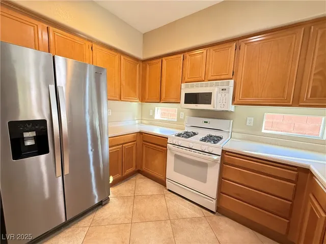 $2,100 | 3507 Sagittarius Drive, Las Vegas, NV 89135