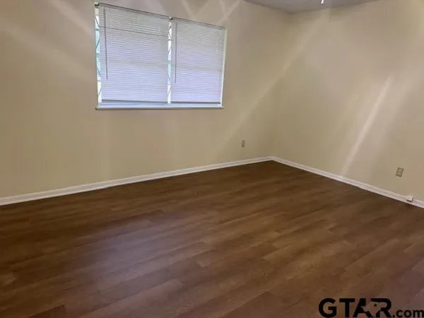 $1,950 | 13370 Highway 110, Tyler, TX 75707