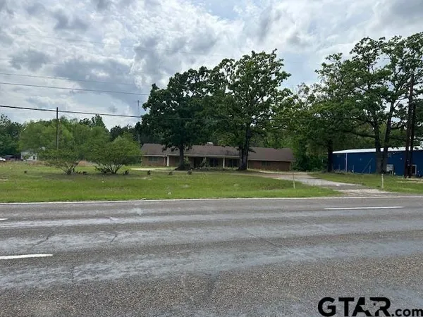 $1,950 | 13370 Highway 110, Tyler, TX 75707