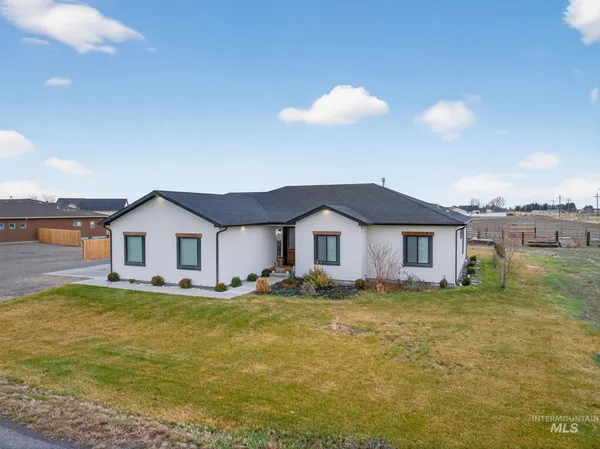 $599,900 | 102 South 250 East, Burley, ID 83318