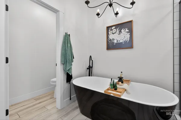 $599,900 | 102 South 250 East, Burley, ID 83318