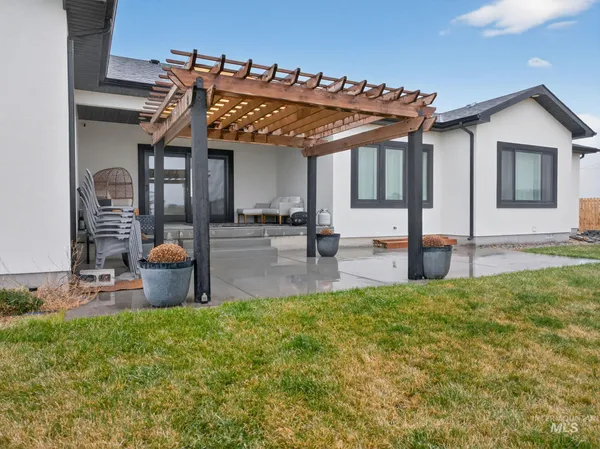 $599,900 | 102 South 250 East, Burley, ID 83318