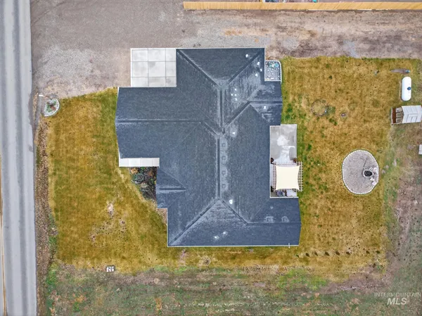 $599,900 | 102 South 250 East, Burley, ID 83318