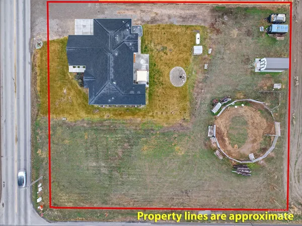 $599,900 | 102 South 250 East, Burley, ID 83318