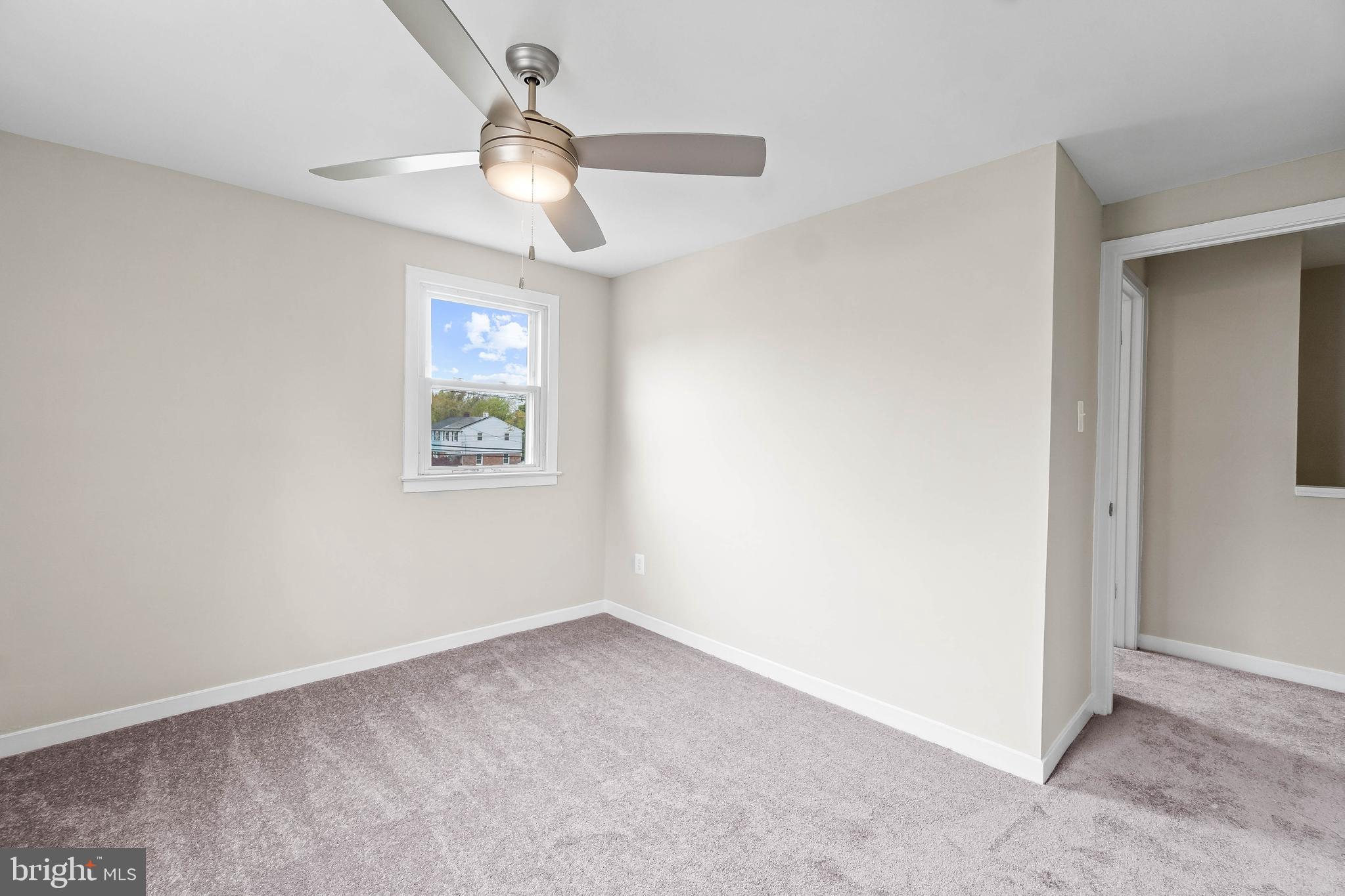 905 Comanche Drive Oxon Hill, MD 20745 - Photo 18 of 23 Bedroom