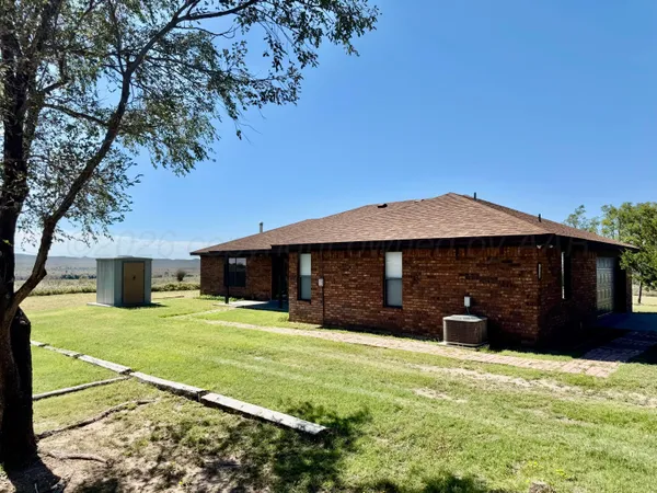 $362,000 | 120 Antelope, Canadian, TX 79014