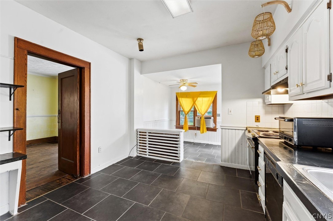 457 South 4th Street Fulton, NY 13069 - Photo 5 of 50