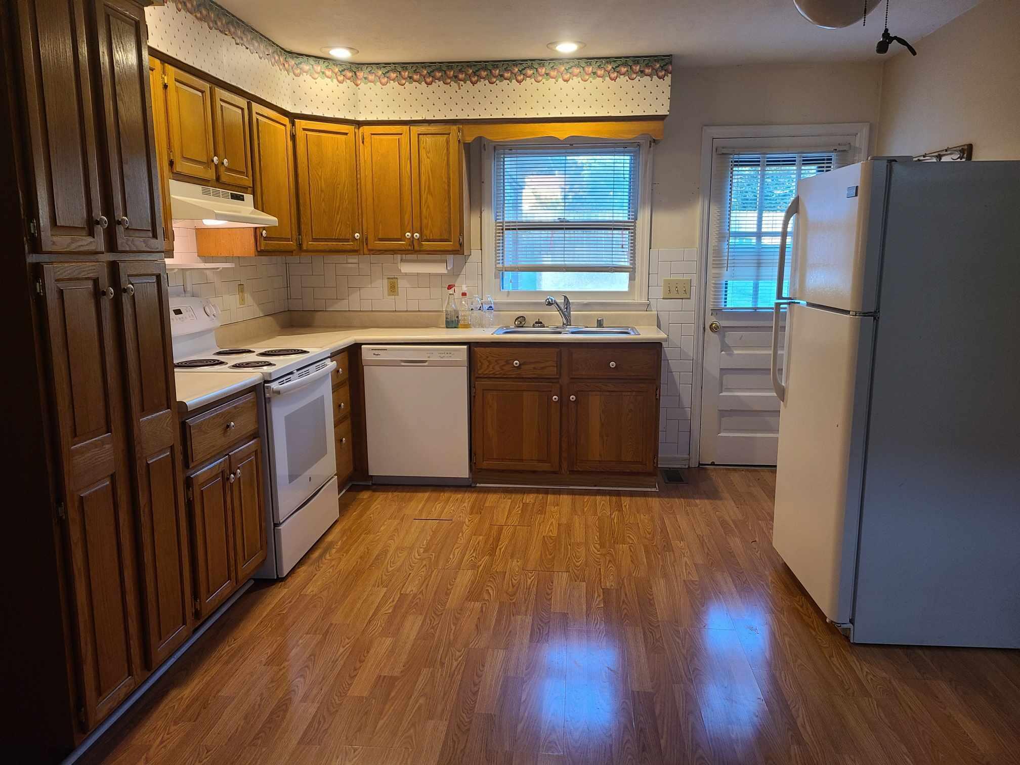 807 Ridgeview Drive Frankfort, KY 40601 - Photo 7 of 22 kitchen 3