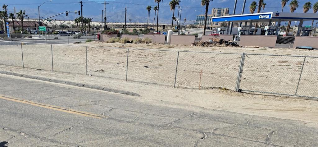 72300 Ramon Road Thousand Palms, CA 92276 - Photo 6 of 10 a view of a kitchen with cabinets