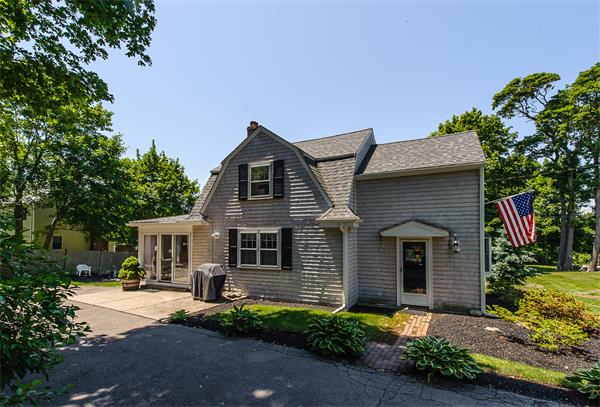 47 Ann Vinal Road Scituate, MA 02066 - Photo 2 of 22 Gallery Image 2