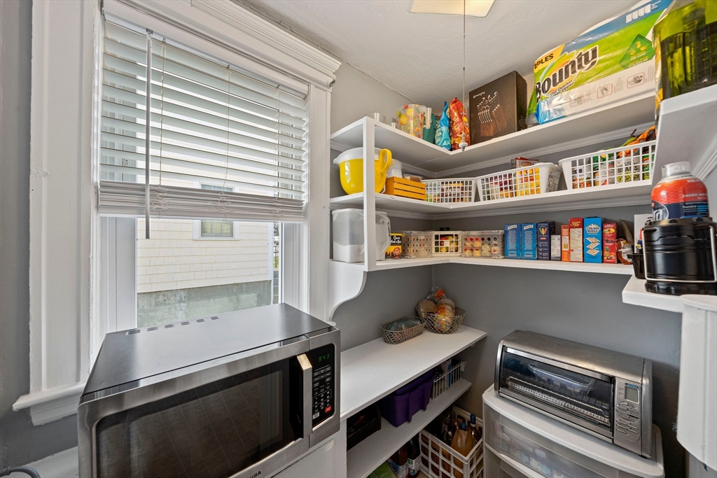 5 Fuller Road Weymouth, MA 02191 - Photo 8 of 38