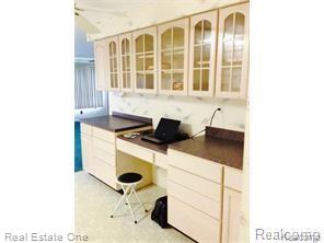 15529 Colbert Street Romulus, MI 48174 - Photo 6 of 8 Colbert Kitchen 4.jpg