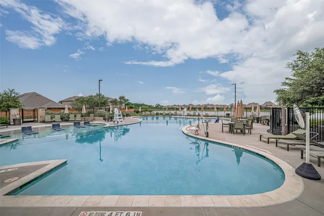 $399,999 | 5218 Windy Plantation Drive, Fulshear, TX 77423