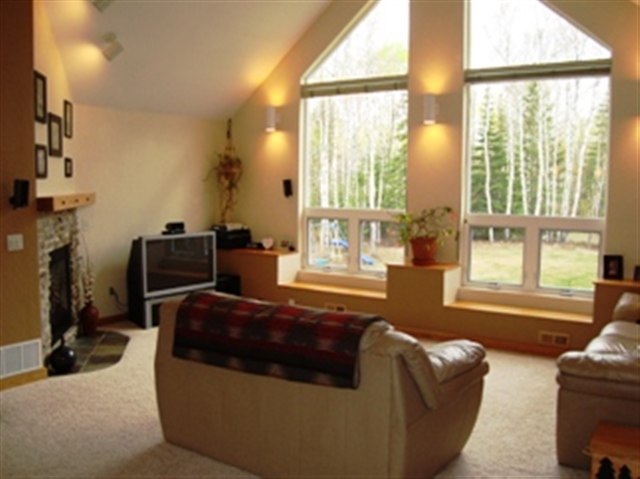 5648 Town Line Road Duluth, MN 55803 - Photo 2 of 9