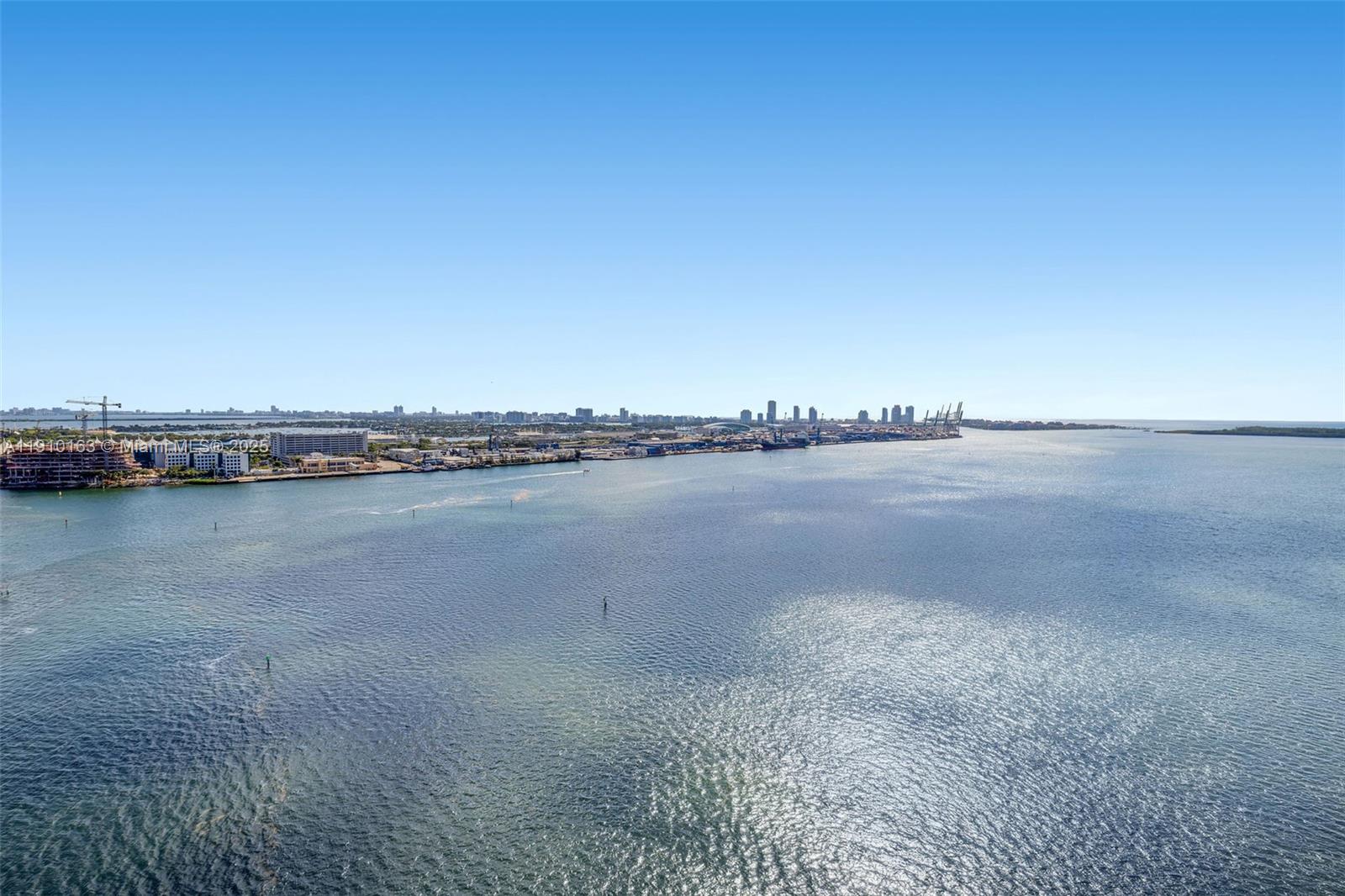 808 Brickell Key Drive, Unit 2601 Miami, FL 33131 - Photo 14 of 50